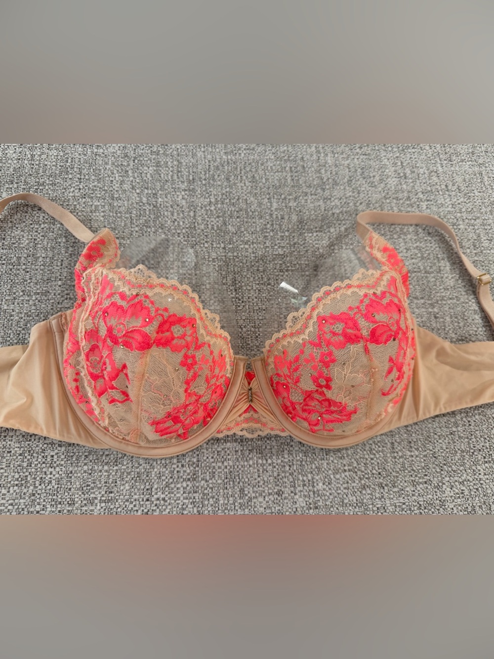 Victoria's Secret Coral and Beige Studded Lace Unlined Underwire Demi Bra - Picture 14 of 14